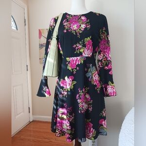 Betsey Johnson round neck mini dress long sleeve bell floral pink green black 2